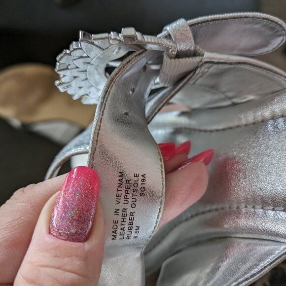 Michael Kors Frieda Sandals - Picture 5 of 5